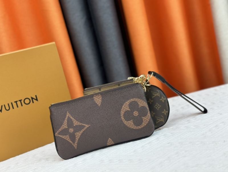 Louis Vuitton Clutch Bags